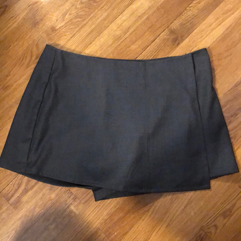 Gray Skort